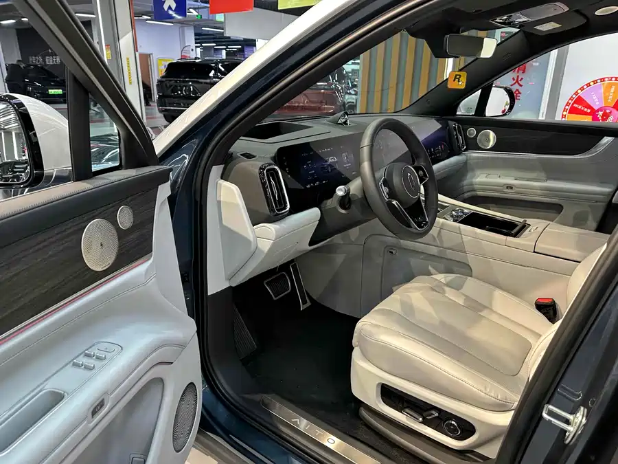 900x675_0_q87_c42_autohomecar__ChxpWGkG6fOARHkbAAmbdVRmRWo177.jpg.webp Used AITO M9 2024 extended range Ultra version 42kWh 6-seater version