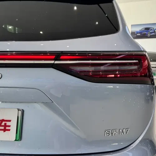 900x675_0_q87_c42_autohomecar__ChxpWGkLPOiAQwtwAAceSVV5-Yk026.jpg.webp Used HUAWEI AITO M7 2024 1.5T Intelligent Driving Four-wheel Drive Ultra Version 5 Seats