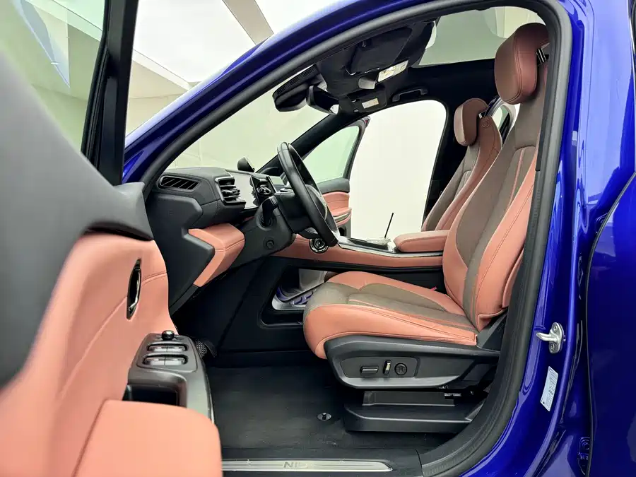 900x675_0_q87_c42_autohomecar__ChxpWGkMH3eAZFoXAAgrcoUeb0Q811.jpg.webp Used NIO EC6 2020 475KM Performance Edition