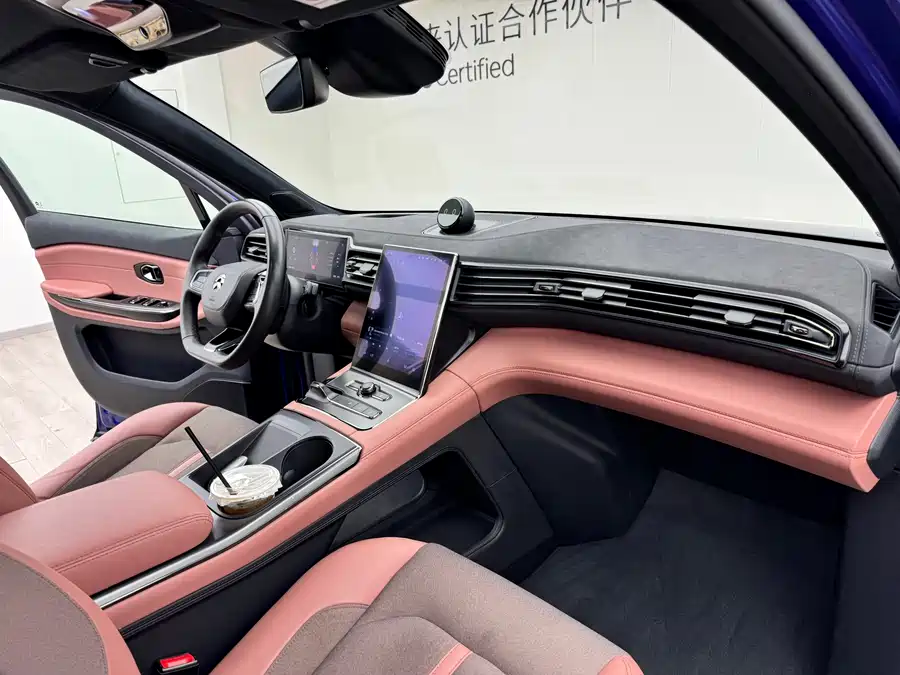 900x675_0_q87_c42_autohomecar__ChxpWGkMH3qAKD-AAil2tBkA9o031.jpg.webp Used NIO EC6 2020 475KM Performance Edition