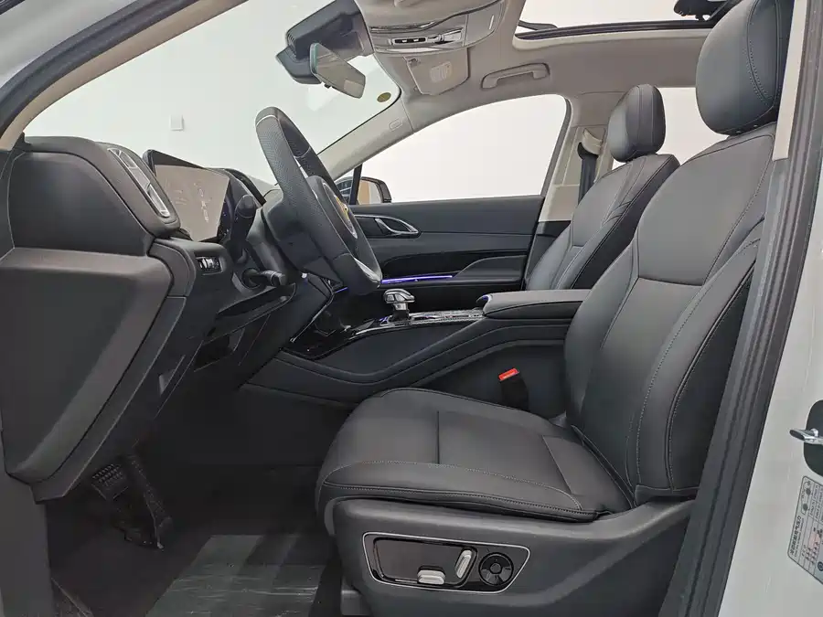 Used Hongqi HS3 PHEV 2025 model 117km Jinwei PLUS version