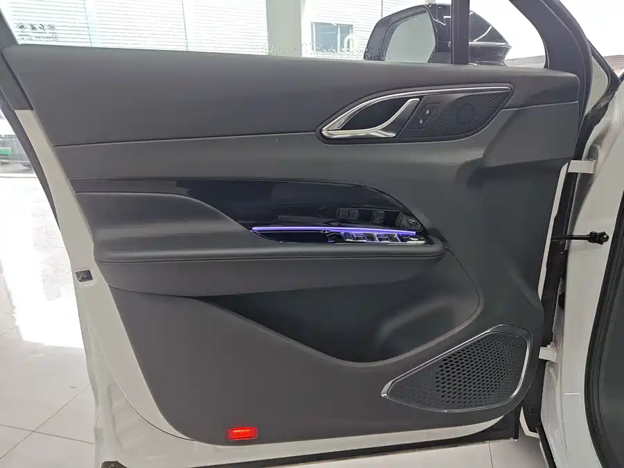 Used Hongqi HS3 PHEV 2025 model 117km Jinwei PLUS version