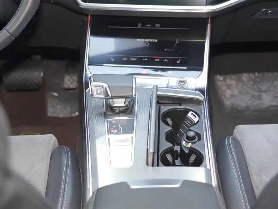 900x675_0_q87_c42_autohomecar__ChxpWGkRfNKAVMm4AAFJcSLhibA581.jpg.webp Used Audi A6L 2023 45 TFSI Premium Dynamic Model