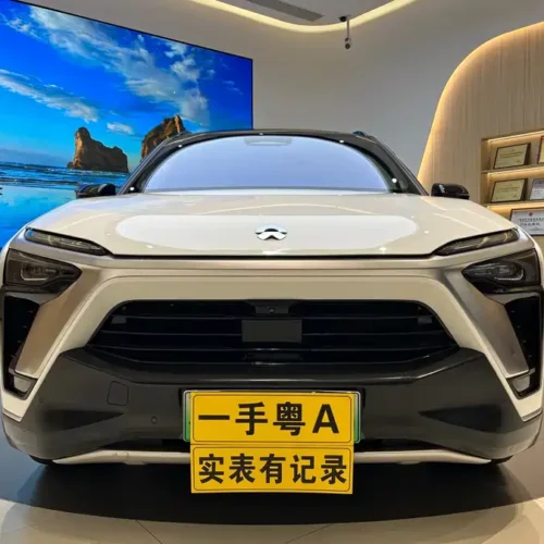 900x675_0_q87_c42_autohomecar__ChxpWGkRlBGALS5wAAdt2-JbsoY138.jpg.webp Used NIO ES8 2020 415KM six-seater version