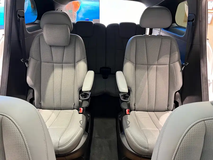 900x675_0_q87_c42_autohomecar__ChxpWGkRlBmAPShCAApq3P6AjCE281.jpg.webp Used NIO ES8 2020 415KM six-seater version