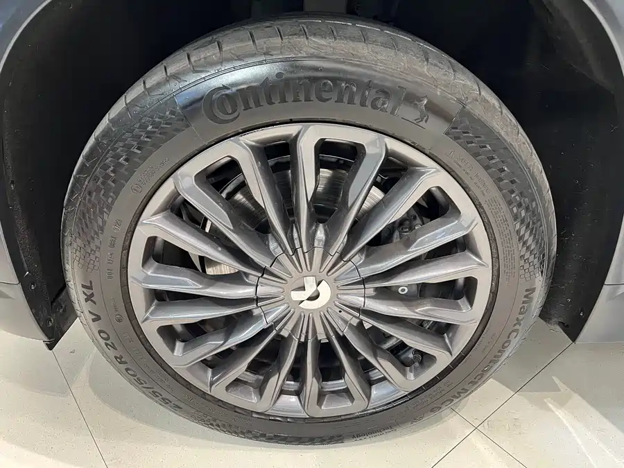 900x675_0_q87_c42_autohomecar__ChxpWGkRlCSAQJ7mAAuRvHafcKA513.jpg.webp Used NIO ES8 2020 415KM six-seater version