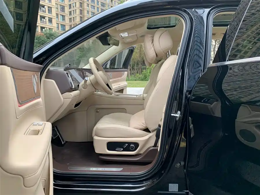 900x675_0_q87_c42_autohomecar__ChxpWGkSksWAVpdRAAIxbzci_Zk843.jpg.webp Used AITO M9 2024 extended range Max version 42kWh 6-seater version