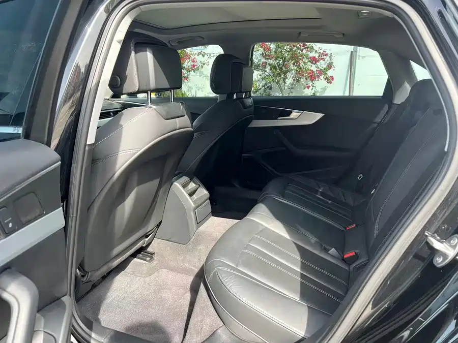 Used Audi A4L 2020 40 TFSI quattro luxury and dynamic model