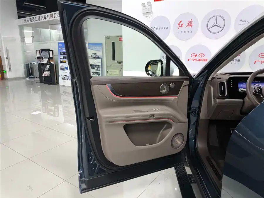 Used AITO M9 2024 extended range Ultra version 52kWh 5-seater version