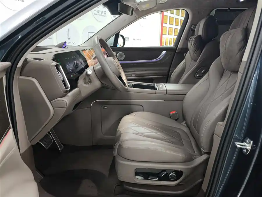 Used AITO M9 2024 extended range Ultra version 52kWh 5-seater version