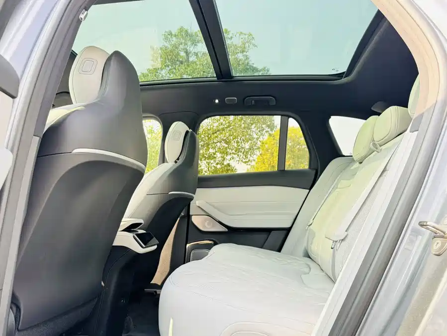 Used NIO ES6 2025 model 75kWh