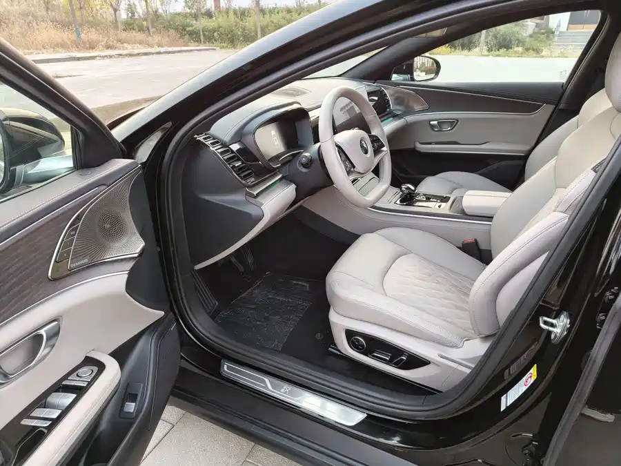 Used BYD Han 2025 EV smart driving version 701KM lidar flagship model