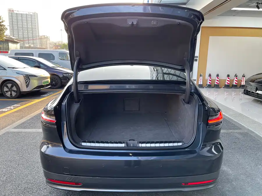 Used NIO ET7 2022 model 100kWh first edition