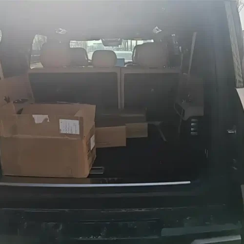 900x675_0_q87_c42_autohomecar__ChxpWGk_3XeAUe4-AAEoONQAnbo021.jpg.webp Used BYD Leopard 8 2025 Zhiyong flagship version 7 seats