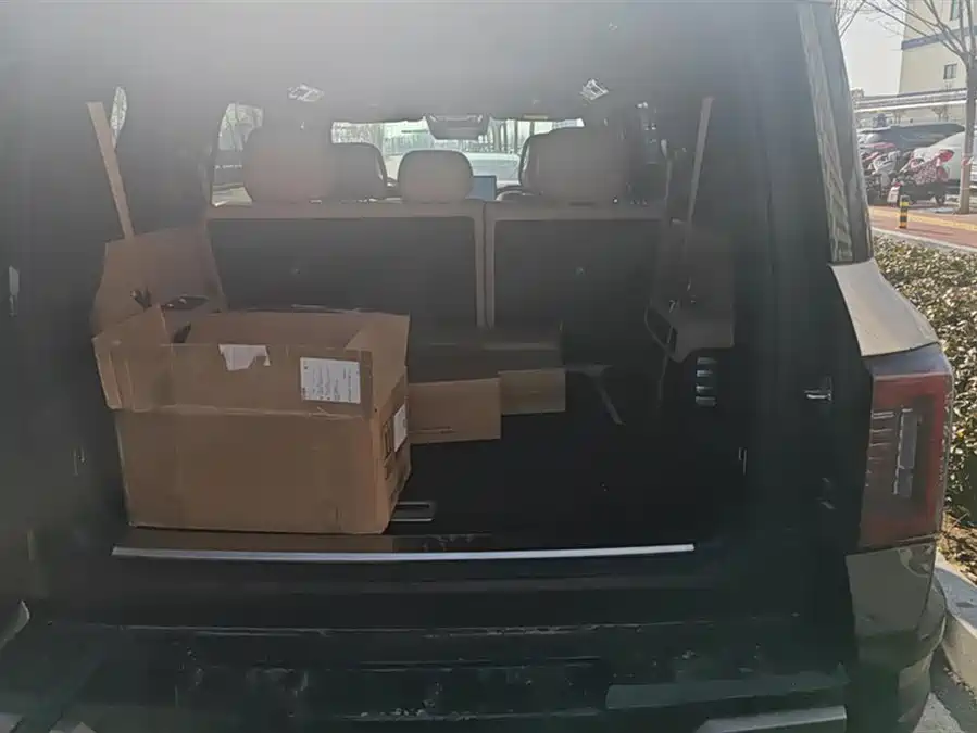 900x675_0_q87_c42_autohomecar__ChxpWGk_3XeAUe4-AAEoONQAnbo021.jpg.webp Used BYD Leopard 8 2025 Zhiyong flagship version 7 seats