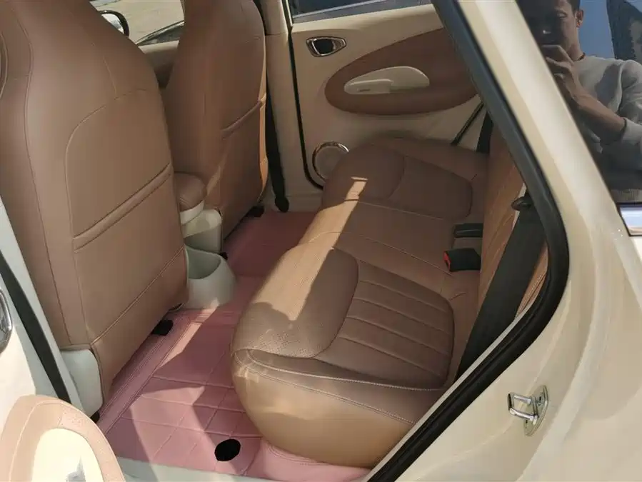 900x675_0_q87_c42_autohomecar__ChxpWGk_ZwOASk-oAAE6eS8KBuM148.jpg.webp Used Wuling Bingo 2025 model 333km Lingxi exclusive model