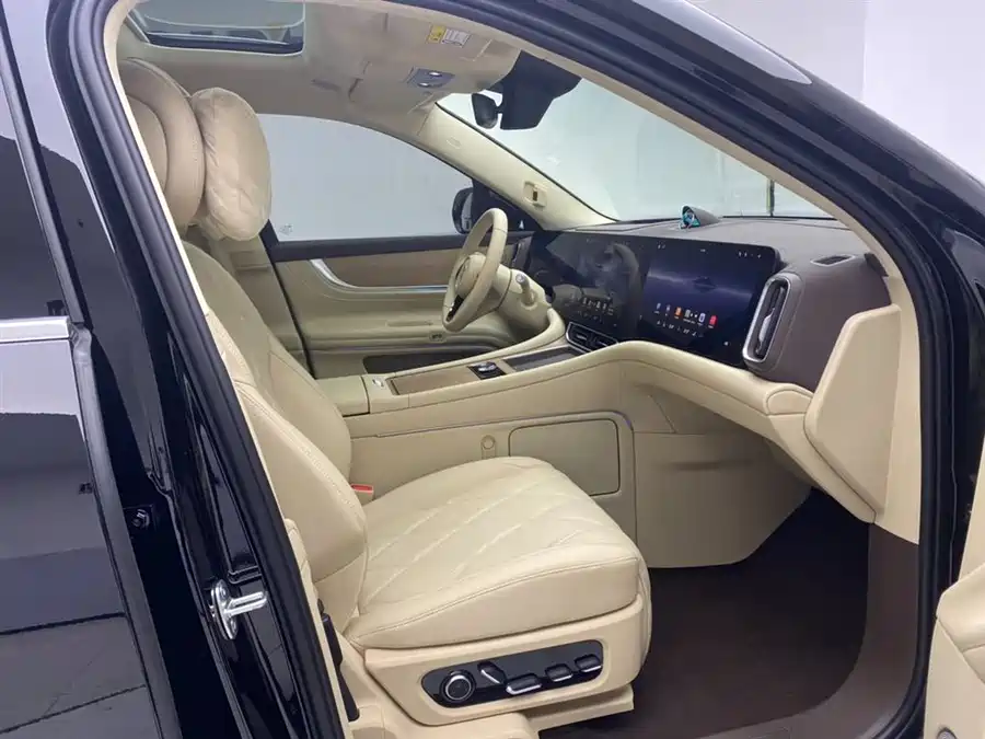 900x675_0_q87_c42_autohomecar__ChxpWGk_hJKAbckSAAGzUQnn_dg883.jpg.webp Used AITO M9 2025 extended range Max version 52kWh 6-seater version