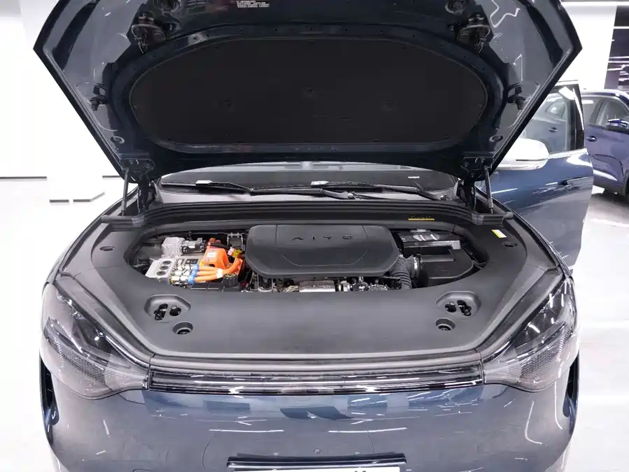 Used AITO M9 2024 extended range Ultra version 42kWh 6-seater version