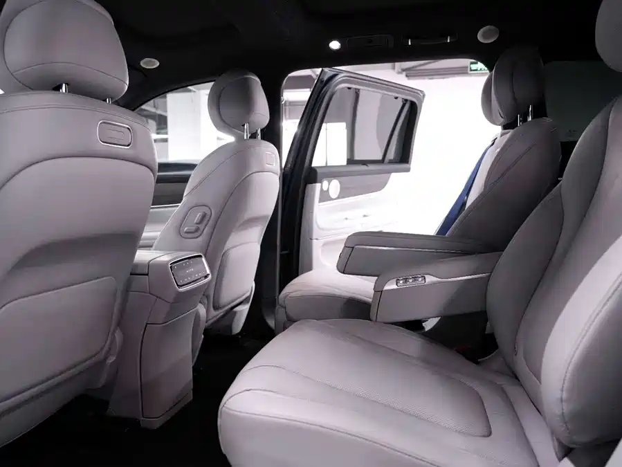Used AITO M9 2024 extended range Ultra version 42kWh 6-seater version