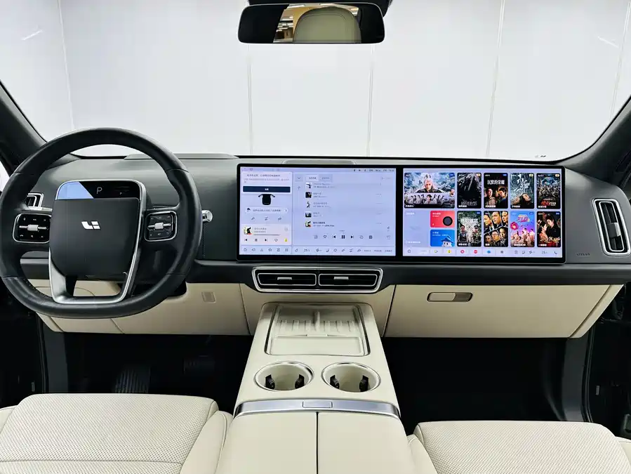 900x675_0_q87_c42_autohomecar__ChxpWGke7YiAa4hjAATWYambAKw859.jpg.webp Used Li Auto L9 2022 Max