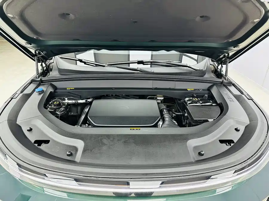 900x675_0_q87_c42_autohomecar__ChxpWGke7YqAB5M0AAg-LWAOxUo623.jpg.webp Used Li Auto L9 2022 Max