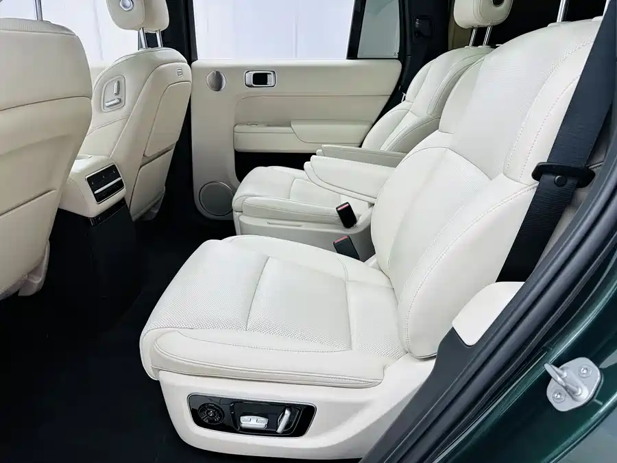 900x675_0_q87_c42_autohomecar__ChxpWGke7YuAU1U8AAR4AI_ZQaA882.jpg.webp Used Li Auto L9 2022 Max