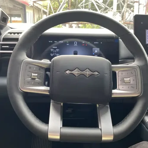 900x675_0_q87_c42_autohomecar__ChxpWGkfBBOAZ3O0AAT6ZILOpBs579.jpg.webp Used BYD Leopard Titanium 7 2025 190KM four-wheel drive Ultra version