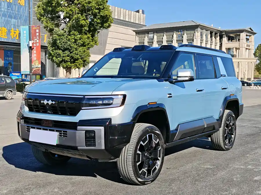 900x675_0_q87_c42_autohomecar__ChxpWGkf_wSAOyHHAArMbsvtRMA399.jpg.webp Used BYD Leopard 8 2025 Zhiyong flagship version 6 seats