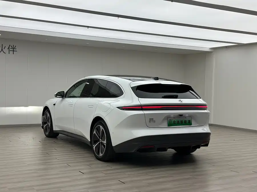 Used NIO ET5T 2023 model 100kWh Touring