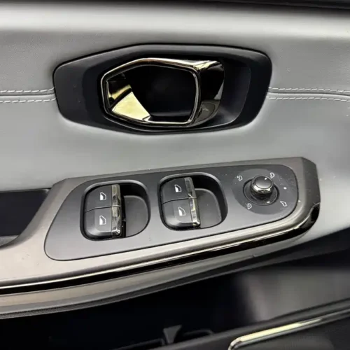 900x675_0_q87_c42_autohomecar__ChxpWGkied-ASULXAAfiLd27bRM826.jpg.webp Used NIO ES8 2020 415KM Signature Edition Six-Seater Edition