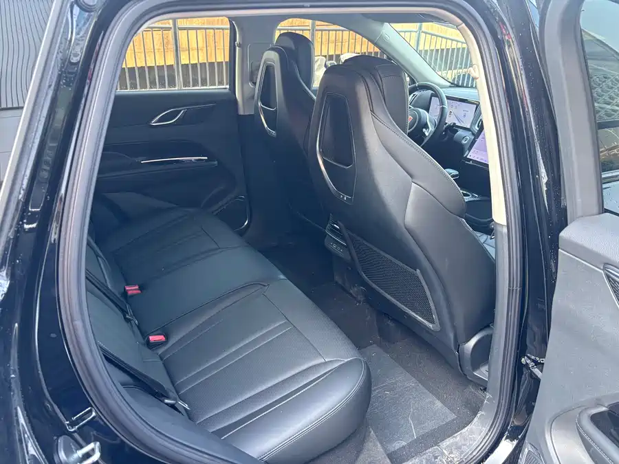 900x675_0_q87_c42_autohomecar__ChxpWGkjvjOAAcbBAAmzUDSoCQ0991.jpg.webp Used Hongqi HS3 PHEV 2024 115km Jinwei Edition