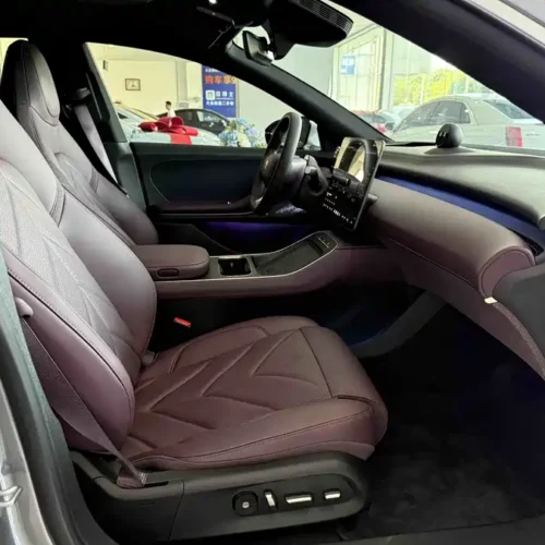 900x675_0_q87_c42_autohomecar__ChxpWGkkV76AZ0cnAAUyoqm0FN8413.jpg.webp Used NIO ET5T 2025 75kWh Touring