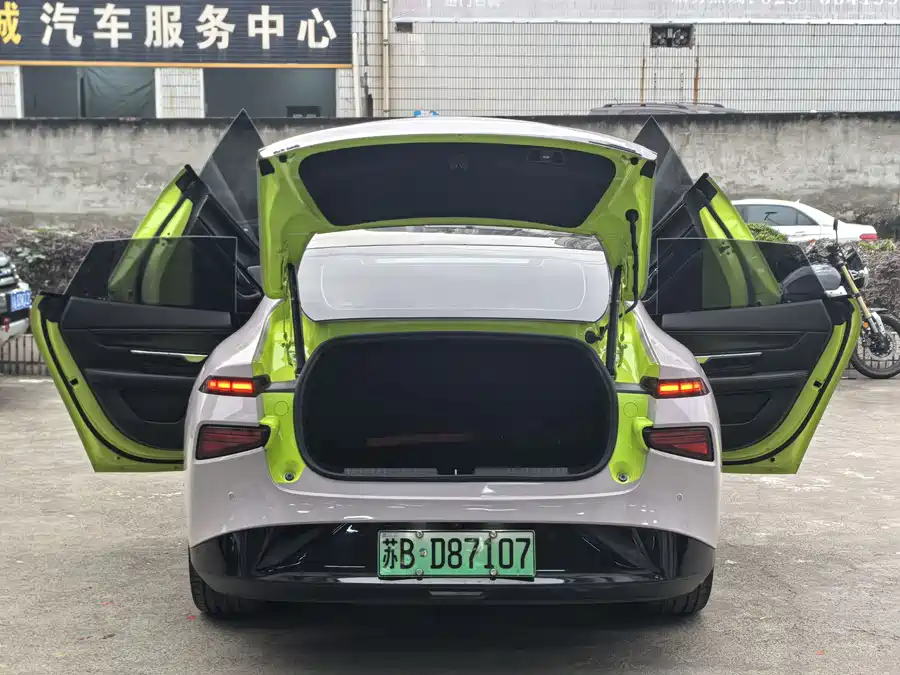 900x675_0_q87_c42_autohomecar__ChxpWGklDPuAIZFyAAZbBAqjyEU361.jpg.webp Used Xpeng P7 2021 670E Pengyi Edition