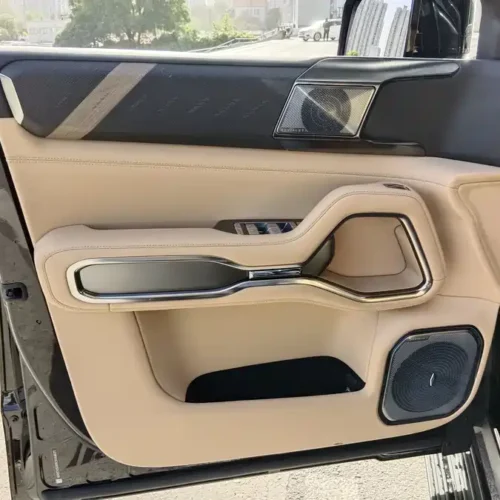 900x675_0_q87_c42_autohomecar__ChxpWGkmakaANpz1AAW4S7dx-fo717.jpg.webp Used BYD Leopard 8 2025 Zhiyong flagship version 7 seats