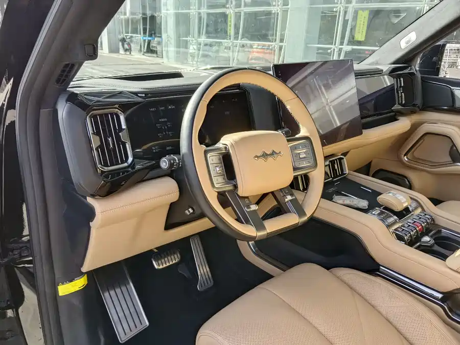 900x675_0_q87_c42_autohomecar__ChxpWGkmakaAS-UTAAY2mpsA_E4307.jpg.webp Used BYD Leopard 8 2025 Zhiyong flagship version 7 seats