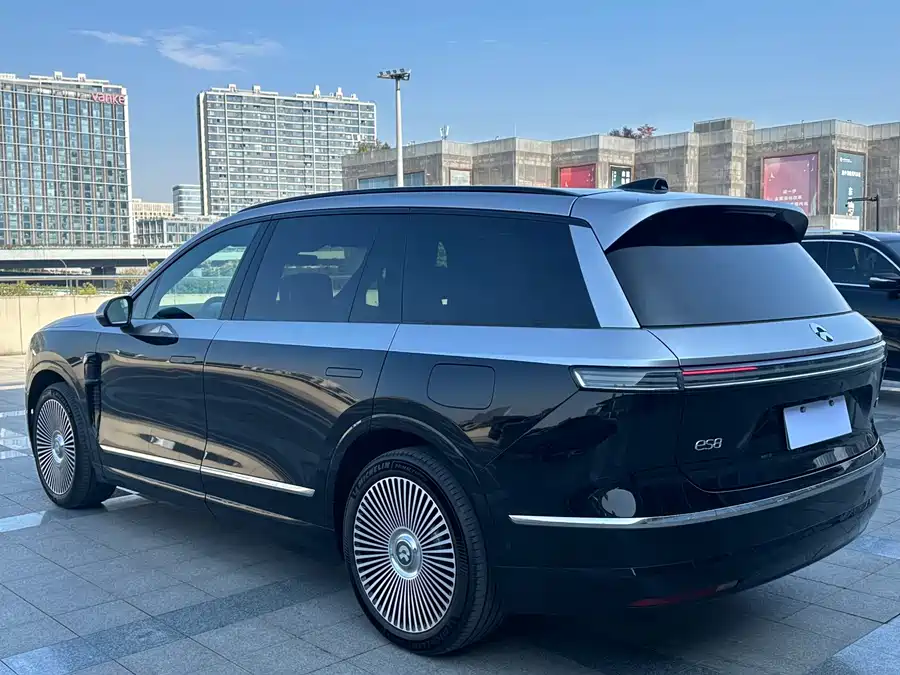 900x675_0_q87_c42_autohomecar__ChxpWGkmdwyAZn-PAAjxICA8Gew291.jpg.webp Used NIO ES8 2026 seven-seater executive luxury version
