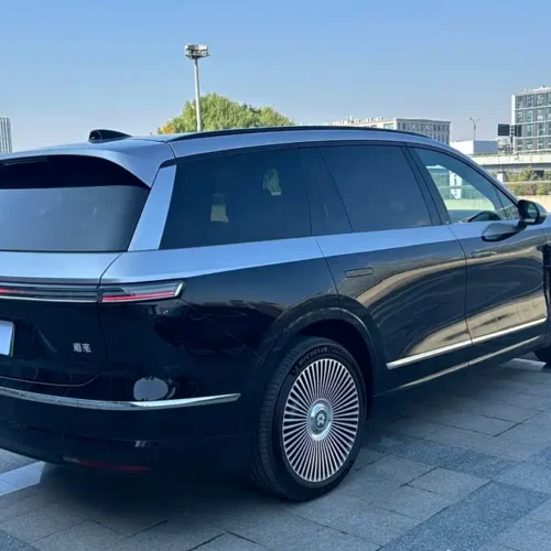 900x675_0_q87_c42_autohomecar__ChxpWGkmdwyAelnfAAizNGJ3OFc823.jpg.webp Used NIO ES8 2026 seven-seater executive luxury version