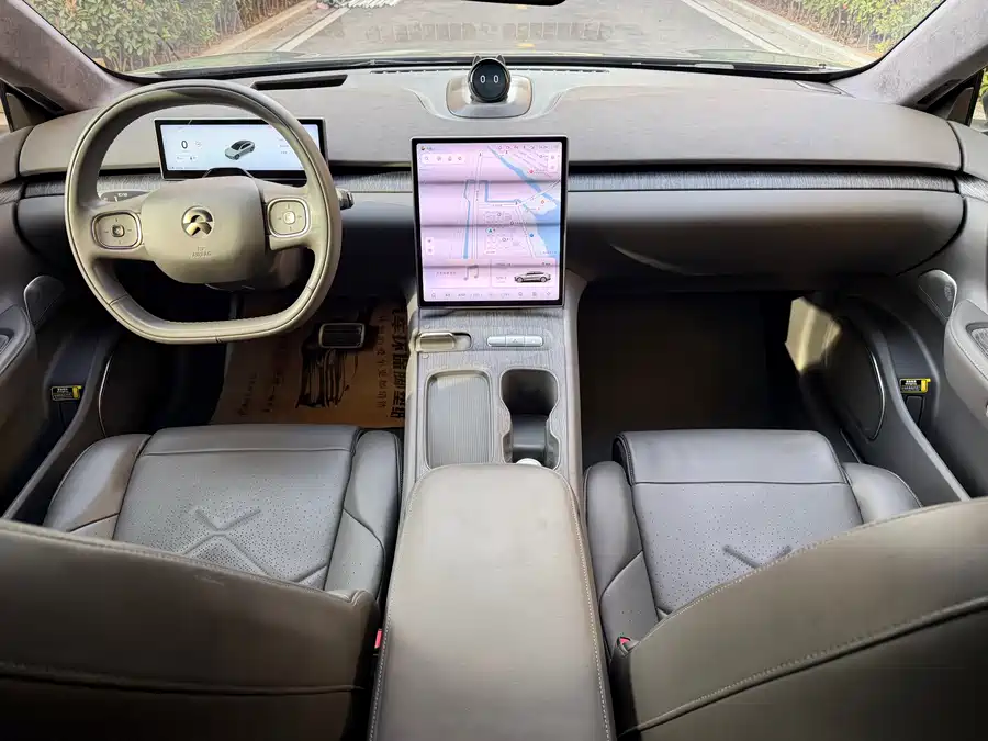 900x675_0_q87_c42_autohomecar__ChxpWGkmrnKAPIkhAAiPbv3_0z0134.jpg.webp Used NIO ET7 2022 model 100kWh first edition