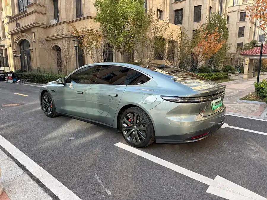 900x675_0_q87_c42_autohomecar__ChxpWGkmrnaAOpr7ABDWy9eB_vo708.jpg.webp Used NIO ET7 2022 model 100kWh first edition