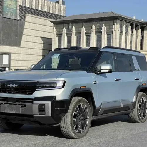 900x675_0_q87_c42_autohomecar__ChxpWGknwr-AclJrAAfRyPfxgK4071.jpg.webp Used BYD Leopard 8 2025 Zhiyong flagship version 7 seats