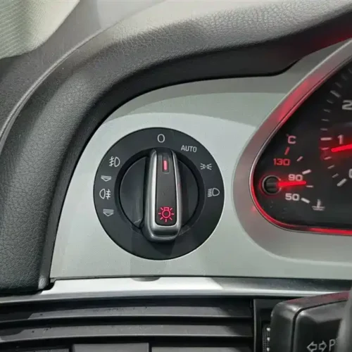 900x675_0_q87_c42_autohomecar__ChxpWGkoFYeAYbH6AAHxbeyeoBc939.jpg.webp Used Audi A6L 2011 2.0 TFSI automatic standard