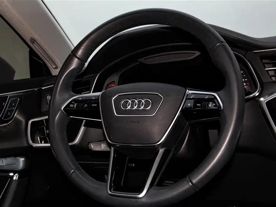 900x675_0_q87_c42_autohomecar__ChxpWGkpWzaAUKIrAAFfmU-Tw8g767.jpg.webp Used Audi A7 2023 45 TFSI Premium Selection