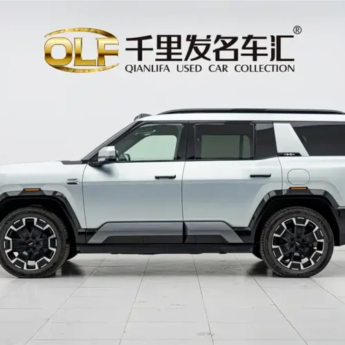 900x675_0_q87_c42_autohomecar__ChxpWGkqtQyAC86TAAFETRI424E476.jpg.webp Used BYD Leopard 8 2025 Zhiyong flagship version 7 seats