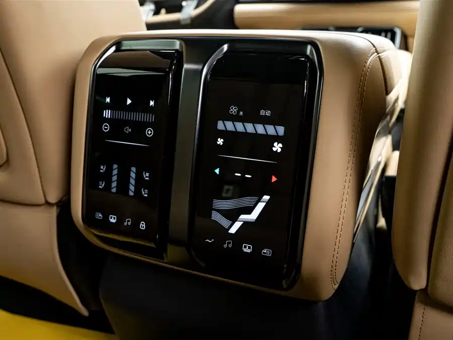 900x675_0_q87_c42_autohomecar__ChxpWGkqtSuAEkHiAAFWKKH7WMg654.jpg.webp Used BYD Leopard 8 2025 Zhiyong flagship version 7 seats