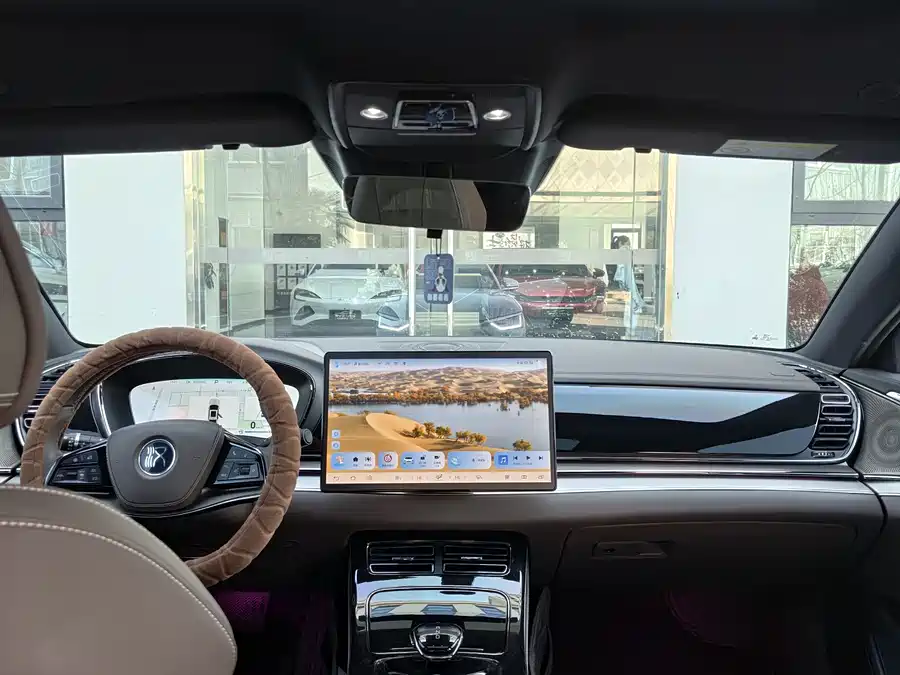 900x675_0_q87_c42_autohomecar__ChxpWGkqtdqAaVx1AAP10fvvQcg251.jpg.webp Used BYD Han 2024 DM-i Honor Edition 121KM Premium Type