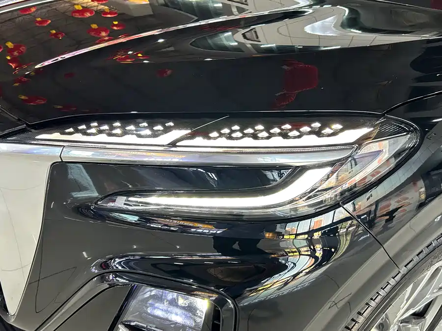 900x675_0_q87_c42_autohomecar__ChxpWGkruiGAUXBiAAtqqre9Exw526.jpg.webp Used Hongqi HS3 PHEV 2024 115km Jinwei Edition