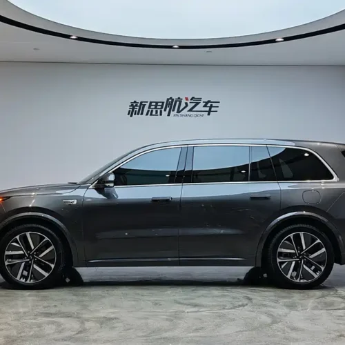 900x675_0_q87_c42_autohomecar__ChxpWGktBtqAOfR-AAb-Ye9Dy7Y966.jpg.webp Used Li Auto L9 2023 Pro