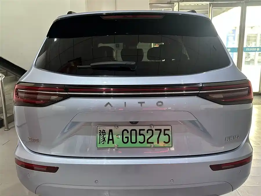 900x675_0_q87_c42_autohomecar__ChxpWGktDouAXOupAAGR-Ns54t8518.jpg.webp Used HUAWEI AITO M7 2024 1.5T Intelligent Driving Four-wheel Drive Pro Version 5 Seats