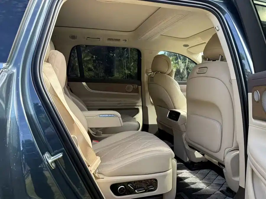 900x675_0_q87_c42_autohomecar__ChxpWGkuoUWAYYxIAAUEBvGpBBo672.jpg.webp Used AITO M9 2024 extended range Ultra version 42kWh 6-seater version