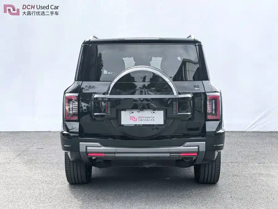 900x675_0_q87_c42_autohomecar__ChxpWGkv2j2AdT-yAAONQifbsVI894.jpg.webp Used BYD Leopard 8 2025 Zhiyong flagship version 7 seats